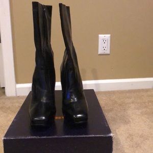 SALE! Le Silla platform short boot